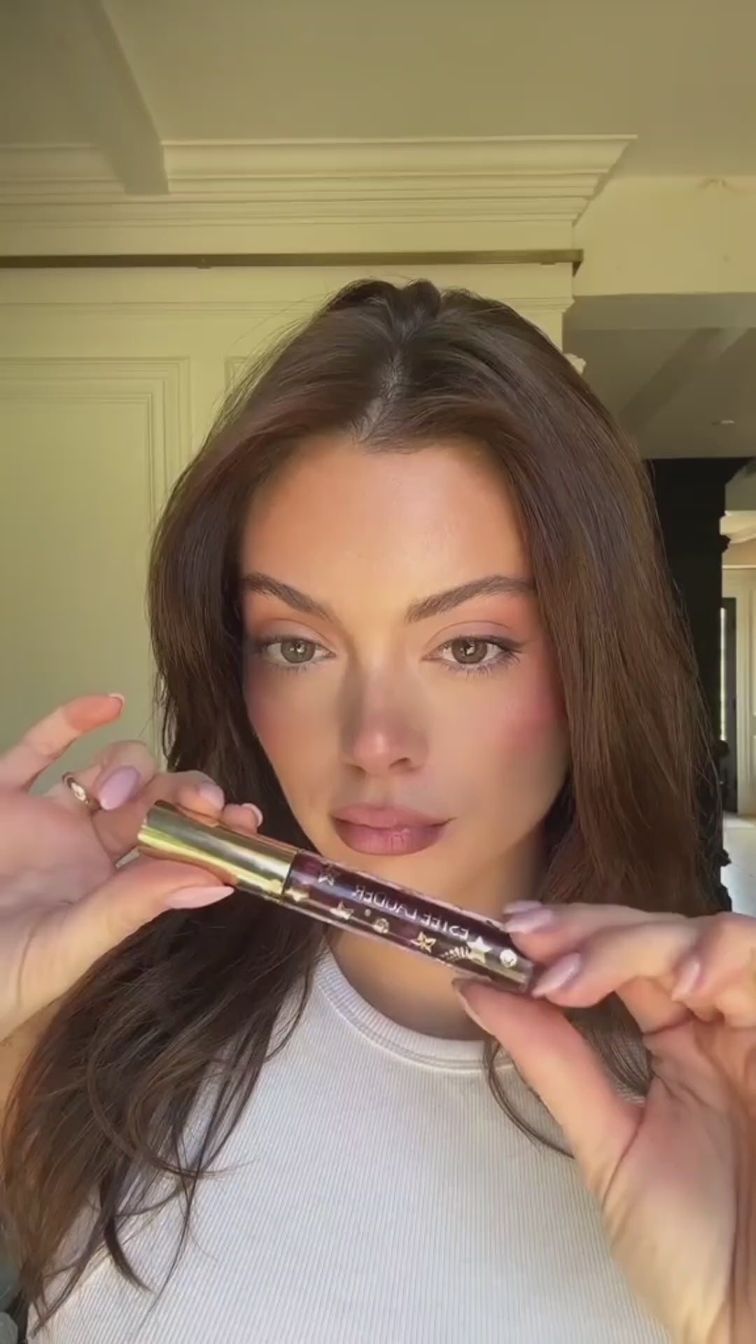 Estee Lauder Lip Gloss Divine Plum Shining Smoothing