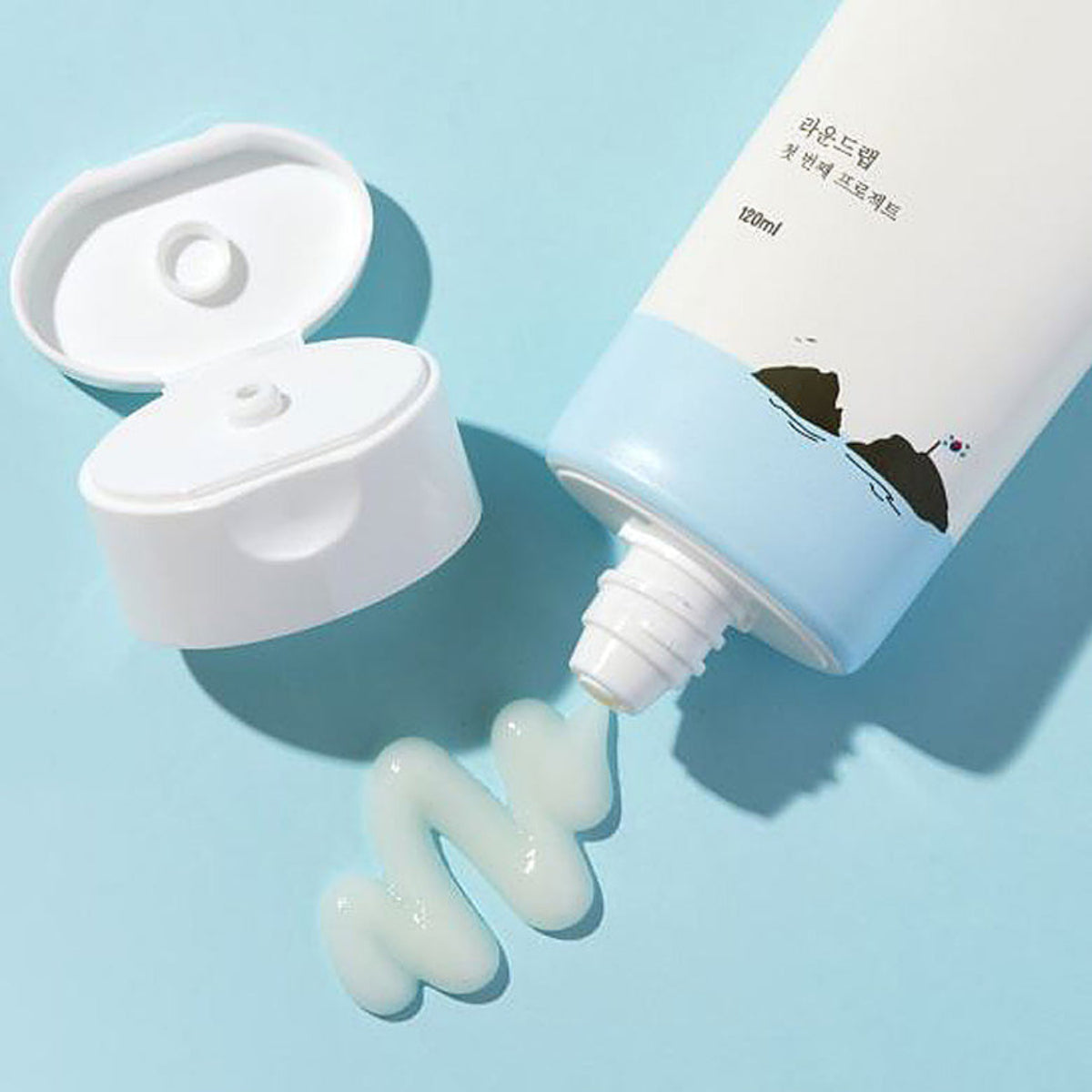 1025 dokdo peeling gel from Round lab 