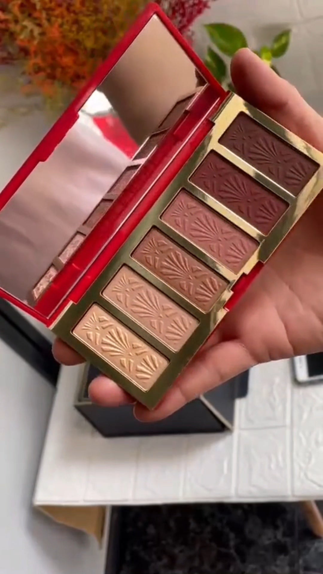 Estee lauder eyeshadow palette trick of the eyes High-end premium Matte and pigment shades 